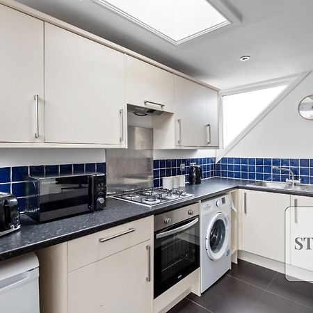 Cosy Apartment In Moulsham, Long Stays Welcome Chelmsford Luaran gambar